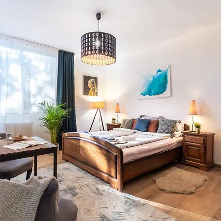 Central Studio Apartment Apartament *