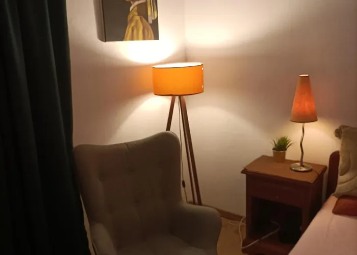 Central Studio Apartment Секешфехервар